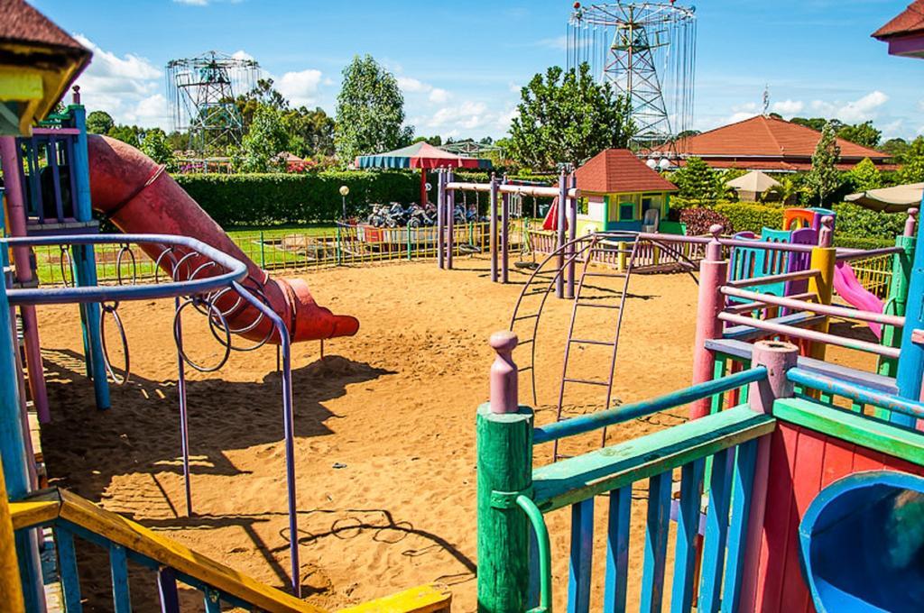 אלדורט Poa Place Resort & Hotel - Where Nature Meets Comfort מראה חיצוני תמונה